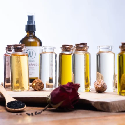 Les 7 huiles végétales de la synergie Naturihuiles : nigelle, olive, costus, sidr, harmal, rue, rose de Damas
